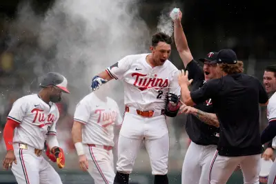 Brooks Lee gives Twins a walk-off win for second straight day