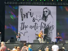 Concert review: A Taylor Swift cover band had kids singing and dancing at the Grandstand