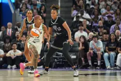 Big third quarter boosts Lynx to victory